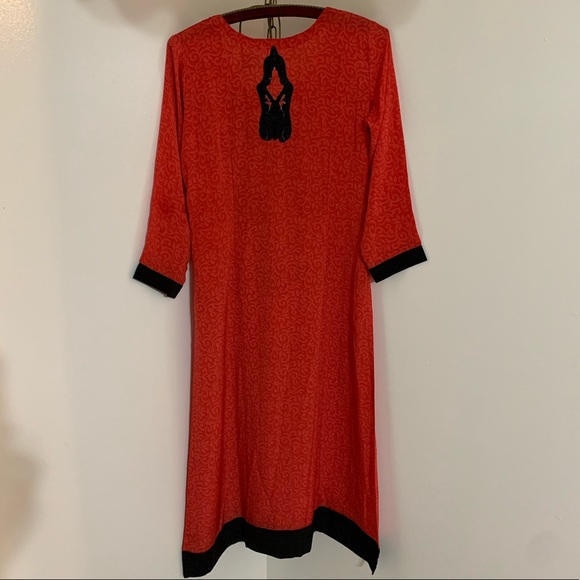 Beautiful Handmade OOAK Red and Black Kaftan - Picture 4 of 8